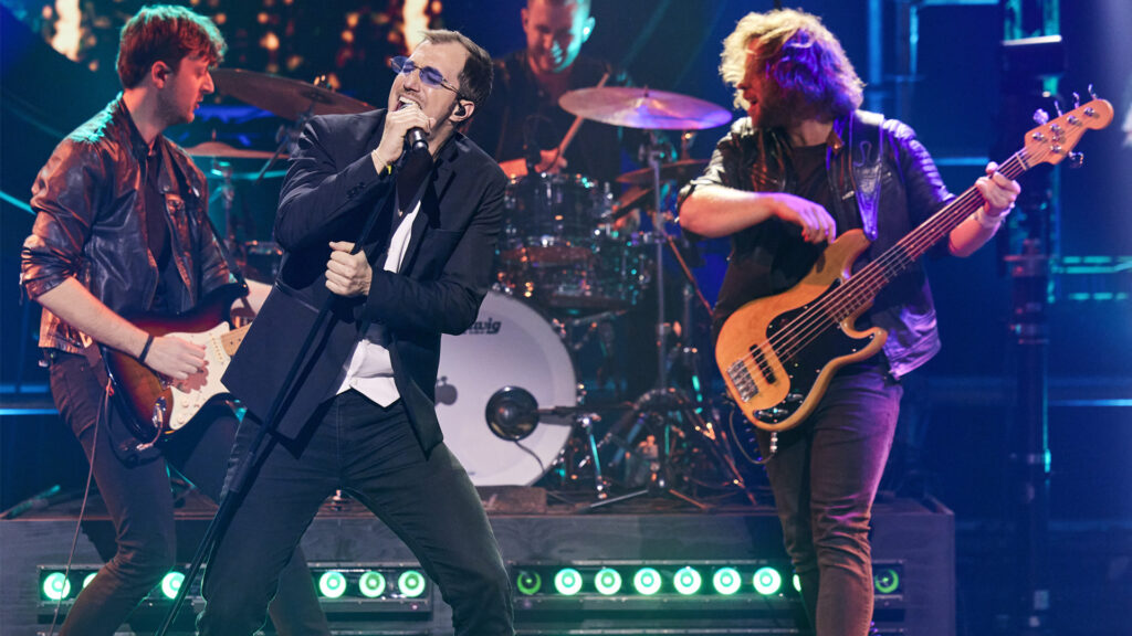 maincourse beegees